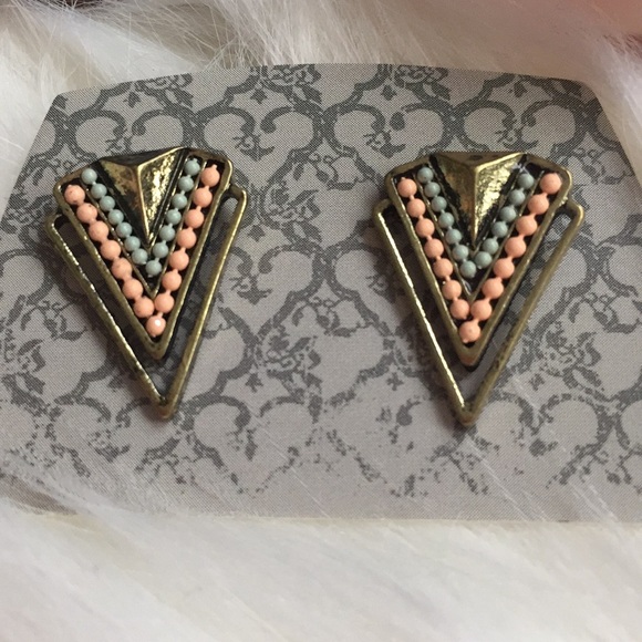 world market Jewelry - BNWT Tribal Triangle Earring Studs